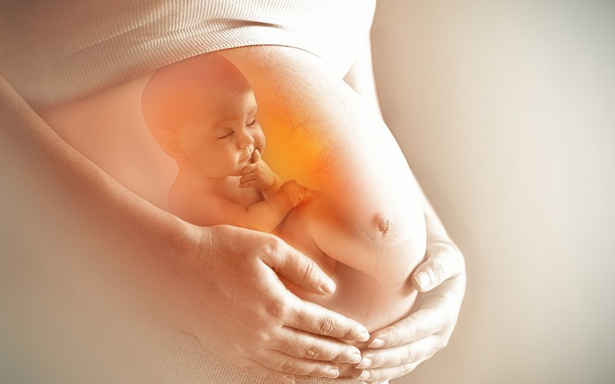 Nhiễm bệnh đậu mùa khỉ trong thai kỳ có thể gây nguy hiểm cho thai nhi, bác sĩ khuyến cáo mẹ bầu đặc biệt lưu tâm - Ảnh 2