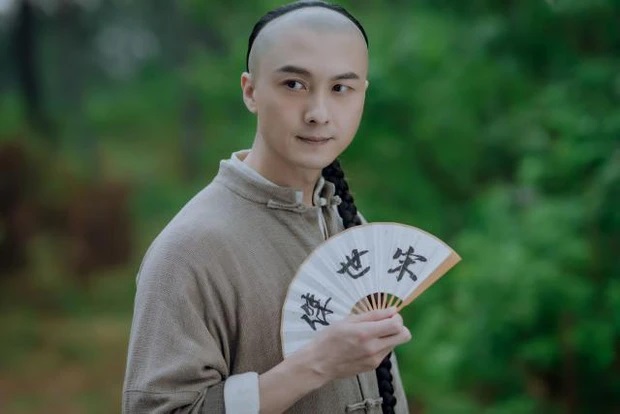“Thị đế TVB' Vương Hạo Tín có pha giả gái gây ám ảnh trong Trạng Vương Chi Vương - Ảnh 1