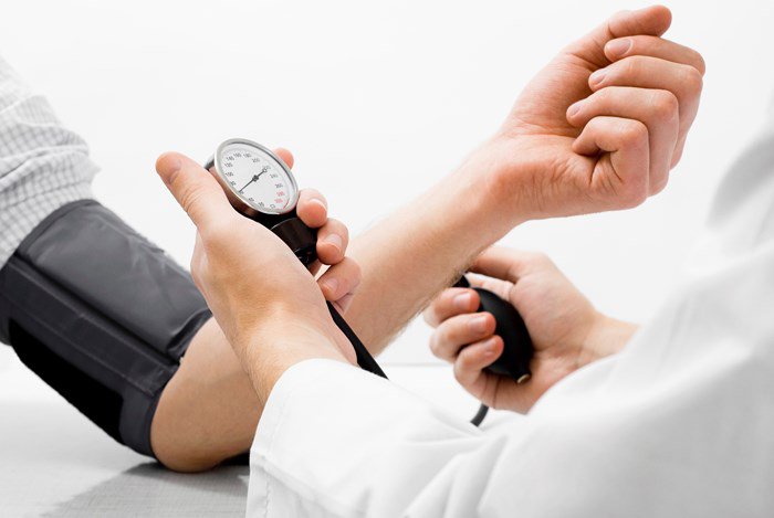 Huyết áp cao: Cẩn thận với những triệu chứng này ở bàn chân, khám nhanh kẻo rước họa vào người - Ảnh 1