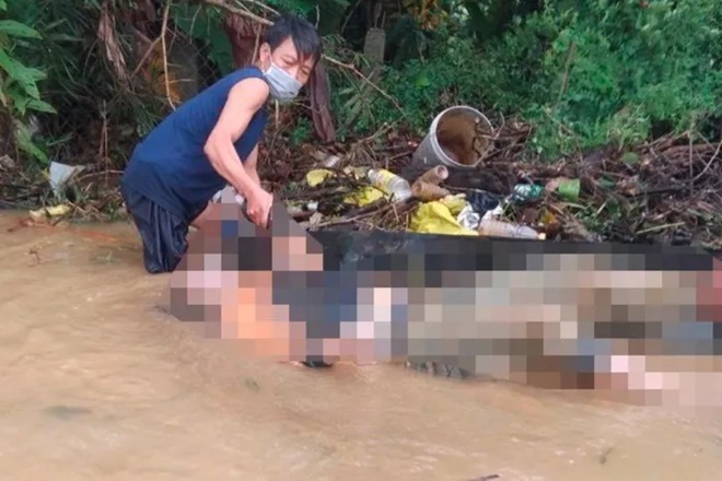 Thừa Thiên - Huế: Xót xa 2 người tử vong do lũ dâng cao, nước ngập bủa vây nặng nề, người dân không kịp trở tay - Ảnh 1