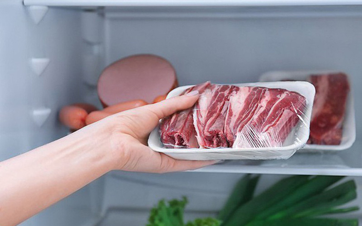 Chia thịt thành nhiều phần nhỏ bỏ tủ lạnh ăn dần, nhưng bạn đã thật sự biết cách rã dông đúng cách chưa? - Ảnh 2