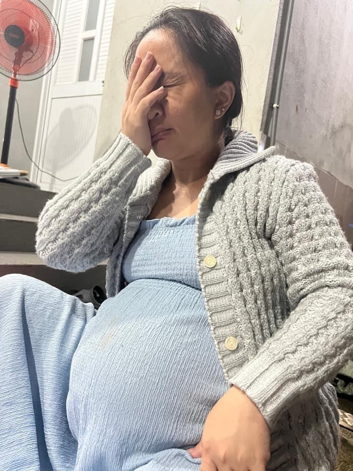 Cận kề ngày sinh nở, vợ Lê Dương Bảo Lâm nén đau tự lái xe đến bệnh viện một mình - Ảnh 4
