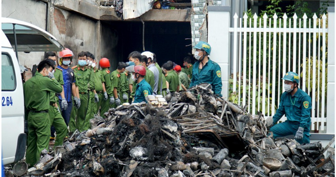 Vụ 3 mẹ con tử vong do mắc kẹt trong đám cháy ở Ninh Thuận: Khó xác định nguyên nhân vì hiện trường bị thiêu rụi - Ảnh 1