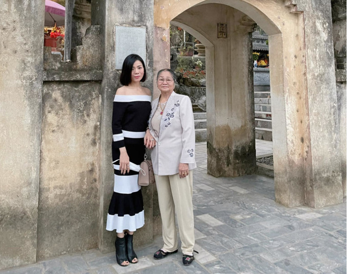 Sao Việt tặng quà cho gia đình ngày Tết: Minh Hằng gửi tiền, Lương Thế Thành khủng nhất - Ảnh 2