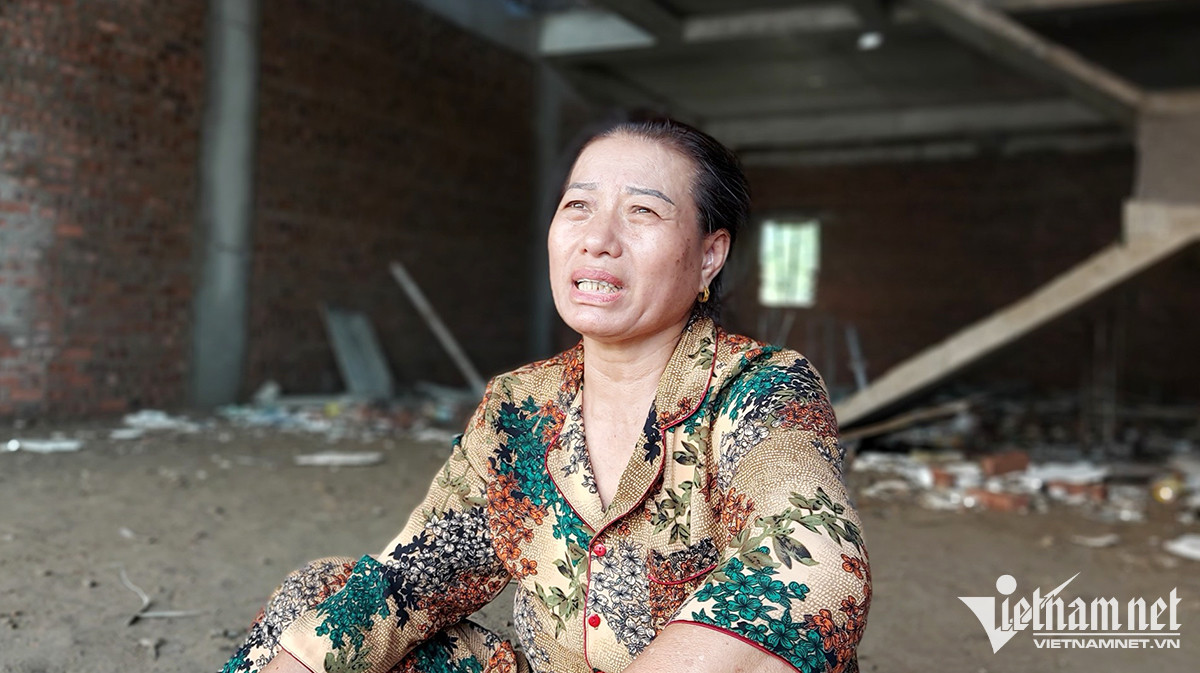 Vụ nam bảo vệ tử vong với nhiều vết thương ở Nghệ An: Người vợ kể về cuộc điện thoại đứt đoạn - Ảnh 1