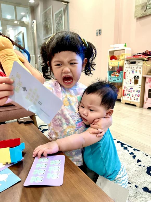 Em gái Quang Vinh “để quên” con ở trường mẫu giáo, rớt nước mắt khi nghe tiếng con qua điện thoại - Ảnh 6