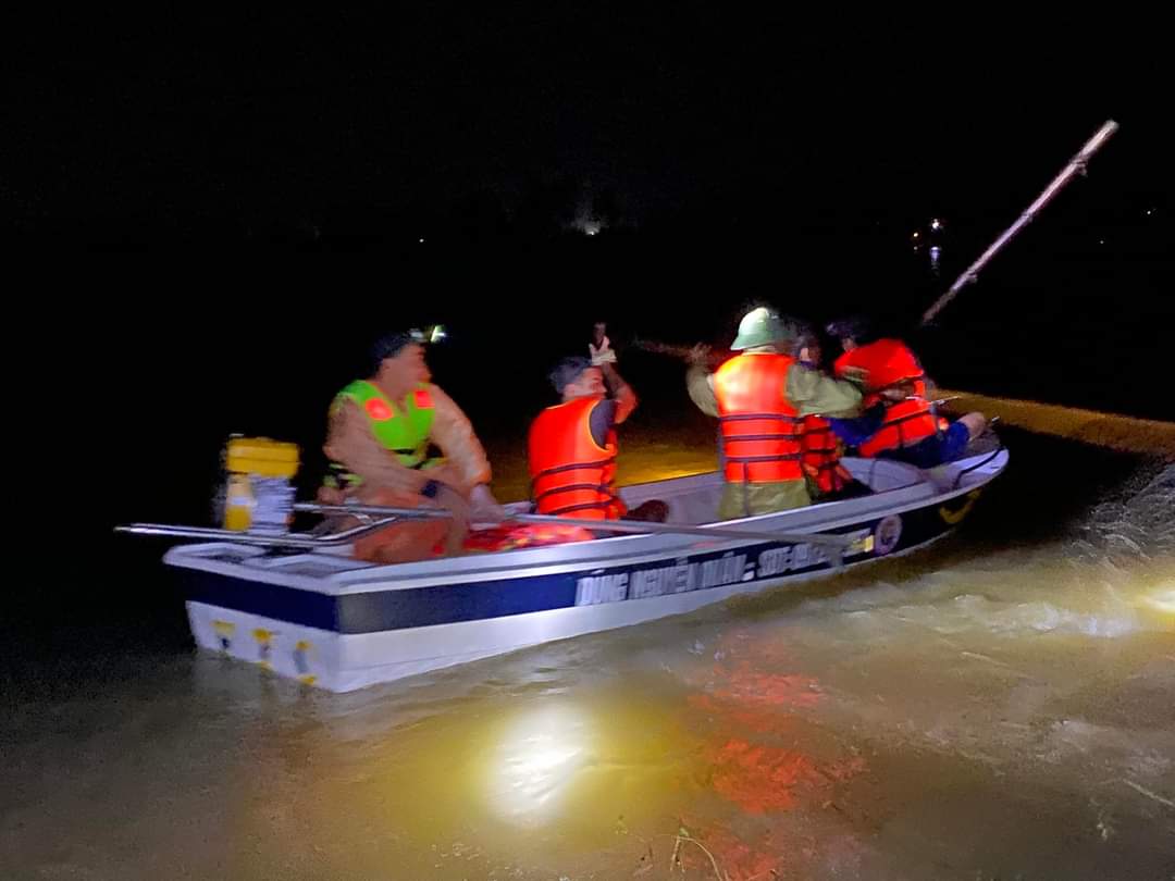 Nghệ An đã ghi nhận 8 người chết và mất tích liên quan mưa bão - Ảnh 3