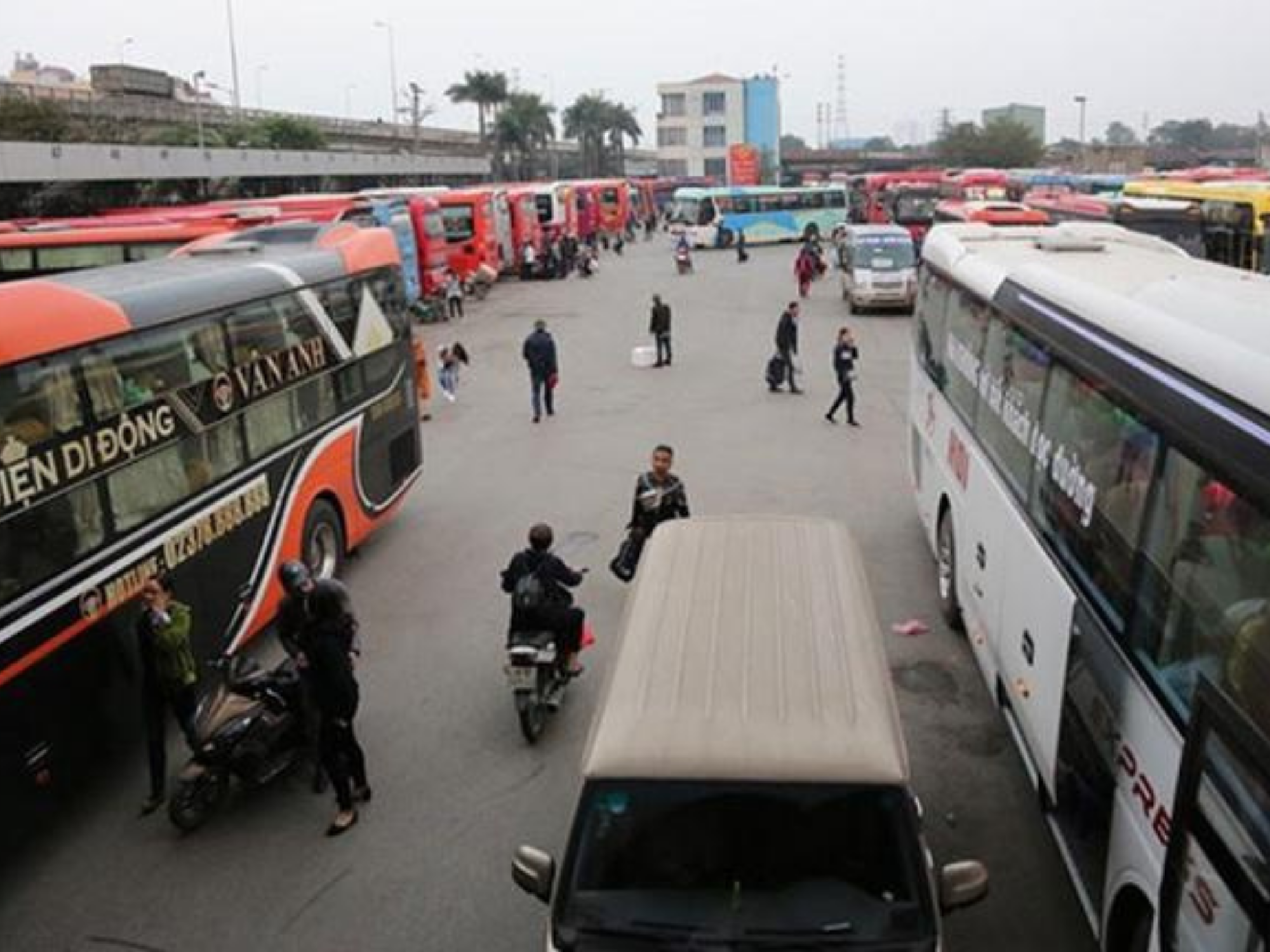 Hà Nội cho phép 7 tuyến xe khách đi các tỉnh phía bắc thí điểm hoạt động trở lại  - Ảnh 1