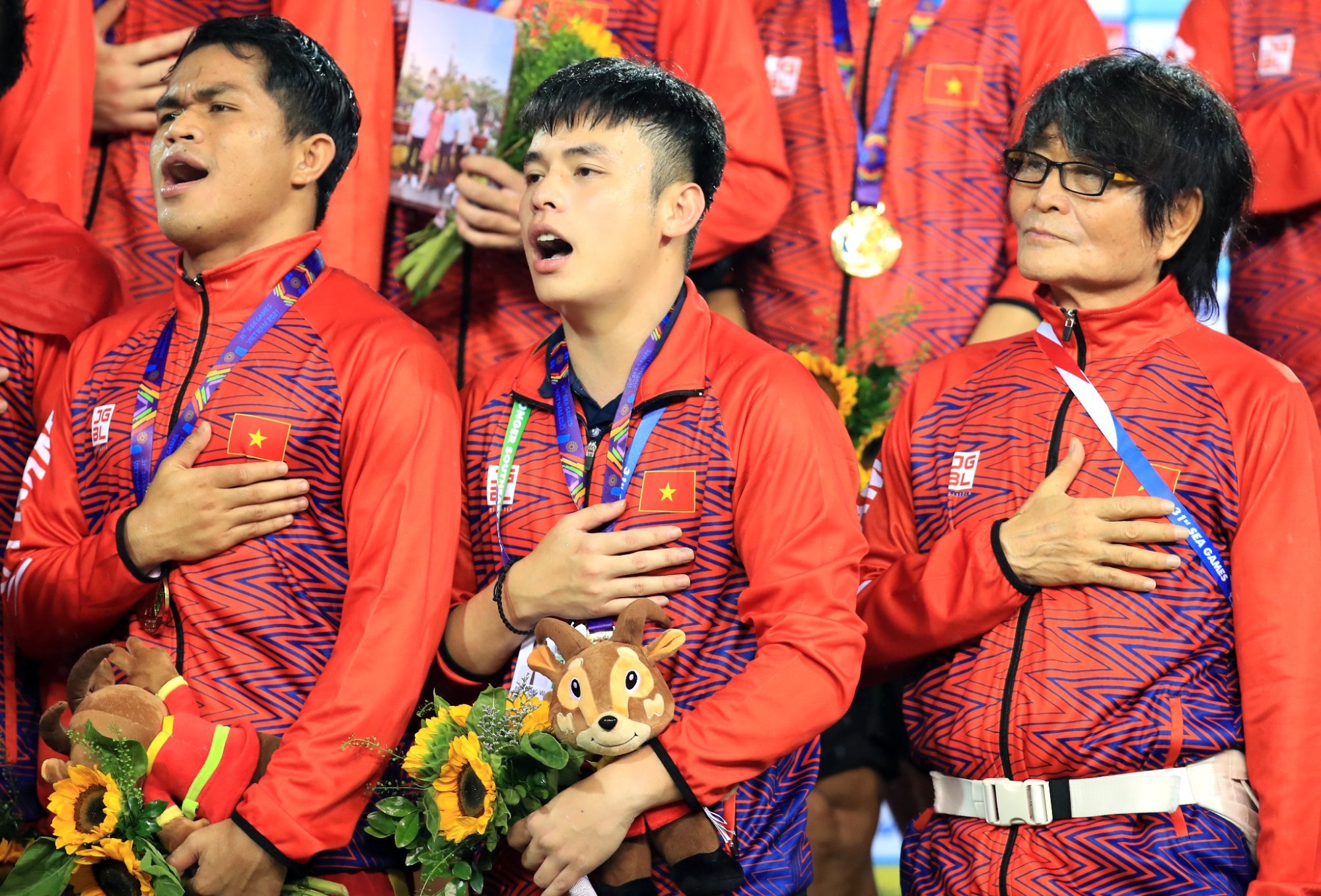 Xôn xao thông tin bác sĩ Choi không nhận huy chương vàng cùng đội tuyển U23 Việt Nam, người hâm mộ bày tỏ 'Phải có cho bác vì bác xứng đáng' - Ảnh 2