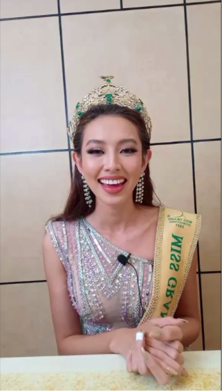 Tân Hoa hậu Thùy Tiên: 'Bố mẹ ly hôn khiến tôi trở nên mạnh mẽ, hành trình sắc đẹp với tôi không dễ dàng' - Ảnh 2