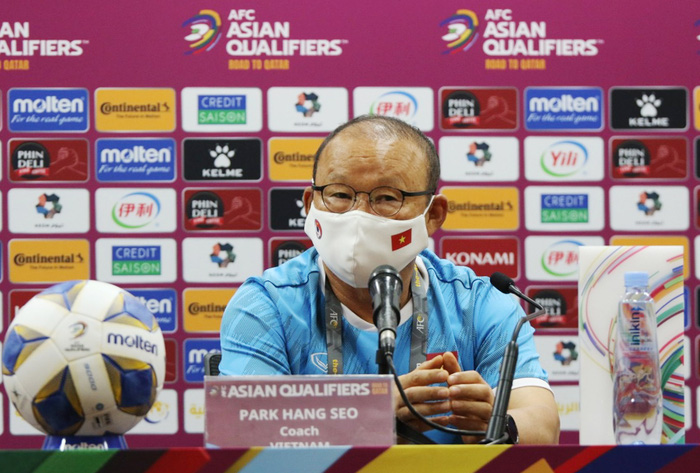 Sau trận thua với Trung Quốc, HLV Park xin nhận trách nhiệm thay cho các cầu thủ Việt Nam - Ảnh 2