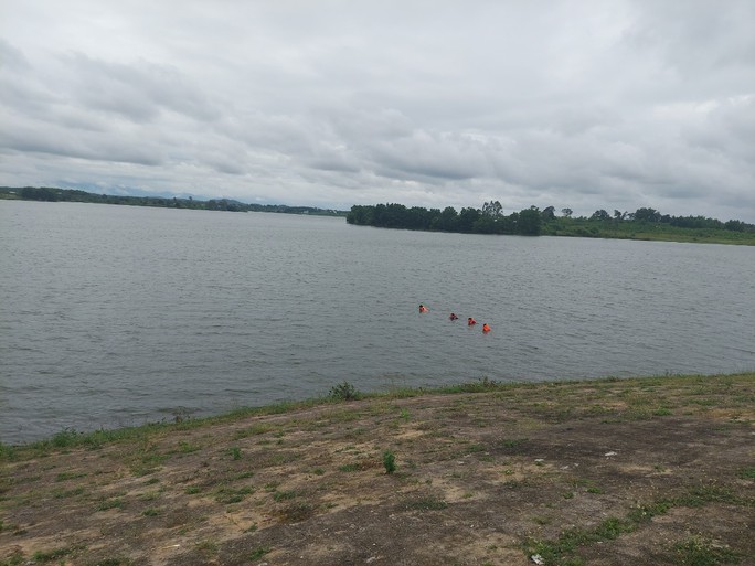 Phát hiện thi thể 2 cô gái dưới hồ nước tỉnh Đắk Lắk - Ảnh 1