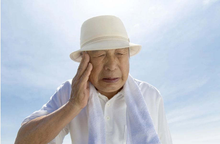 Cảnh báo 3 vấn đề sức khỏe thường gặp khi trời nắng nóng gay gắt - Ảnh 1