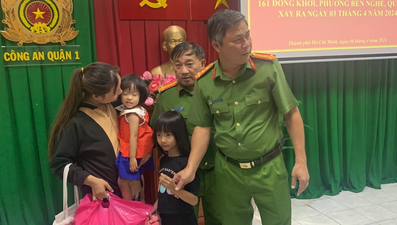 'Mẹ mìn' bắt cóc 2 bé gái ở phố đi bộ Nguyễn Huệ: Không có công việc ổn định, được bạn trai chu cấp tiền bạc, sẵn sàng thuê căn hộ 18 triệu để giam giữ các bé - Ảnh 2