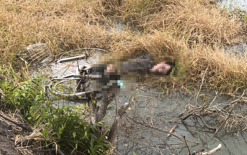 Bàng hoàng phát hiện thi thể người đàn ông dưới mương nước thủy lợi ở Hà Tĩnh - Ảnh 3