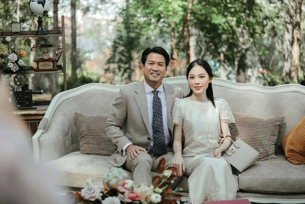 Đám cưới hào môn của Linh Rin và Phillip Nguyễn dần hé lộ, tiết lộ váy phù dâu cũng được đặt may riêng - Ảnh 1