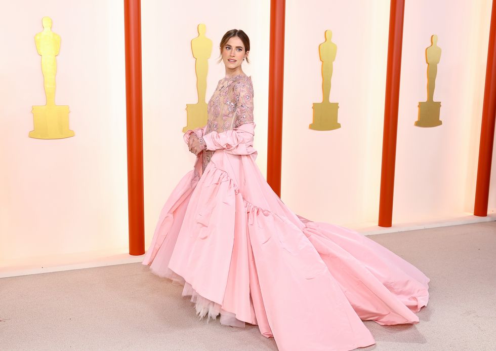Những ngôi sao mặc đẹp nhất 'càn quét' lễ trao giải Oscar 2023 - Ảnh 6
