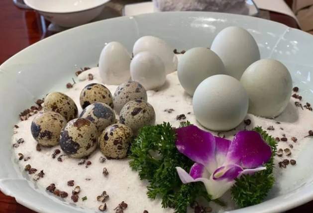 Ăn quá số trứng này mỗi tuần không những không có lợi mà còn gây hại thêm cho sức khỏe - Ảnh 1