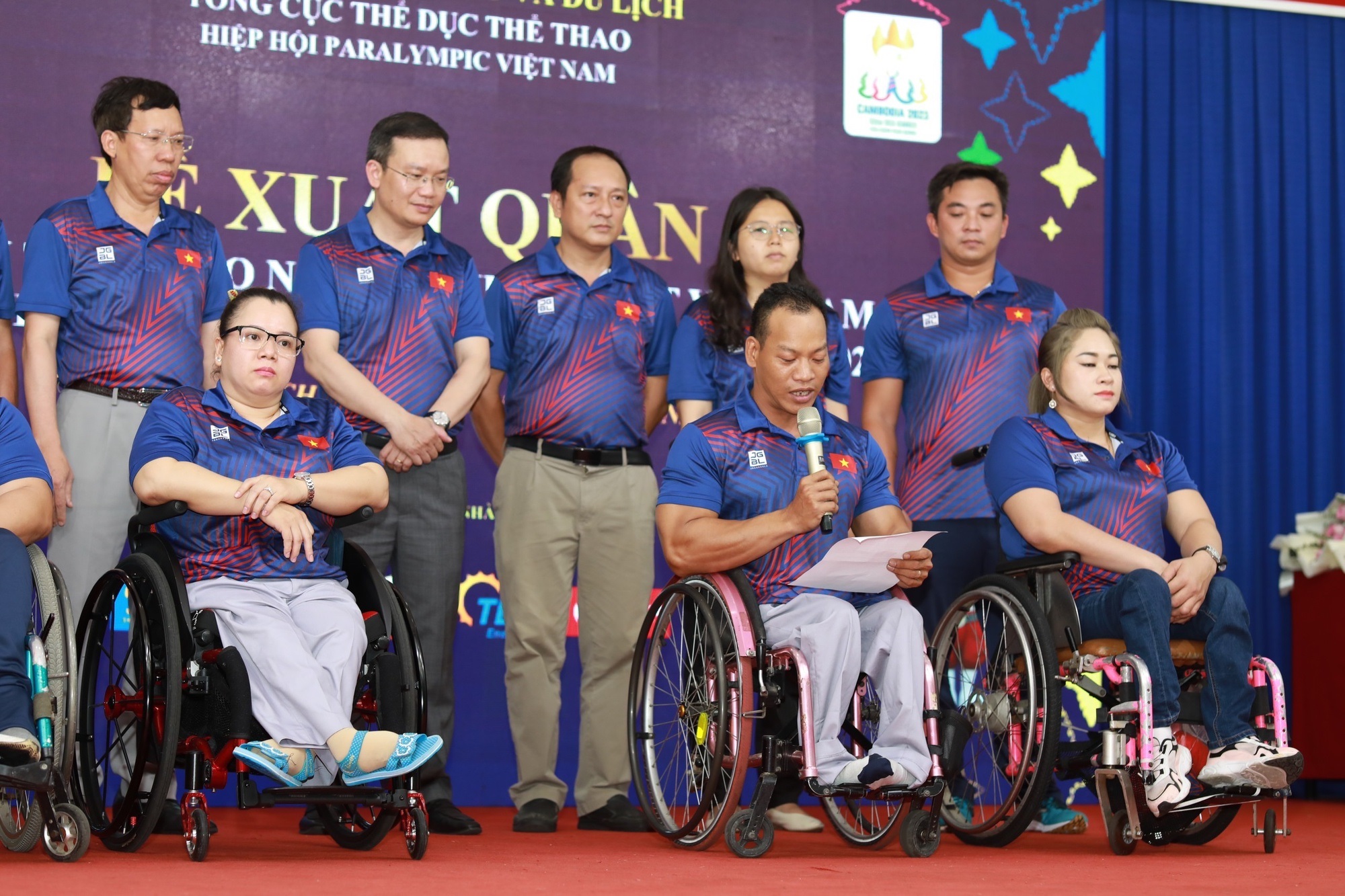 Lễ xuất quân Đoàn thể thao người khuyết tật Việt Nam tham dự ASEAN Para Games 12 - Ảnh 2