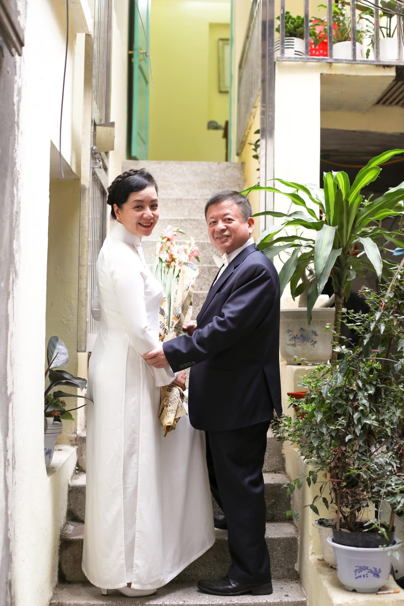 Hôn nhân gần 40 năm của nghệ sĩ Chiều Xuân: Quá viên mãn, không ngại nói lời ngọt ngào, chồng ủng hộ mọi đam mê của vợ - Ảnh 9