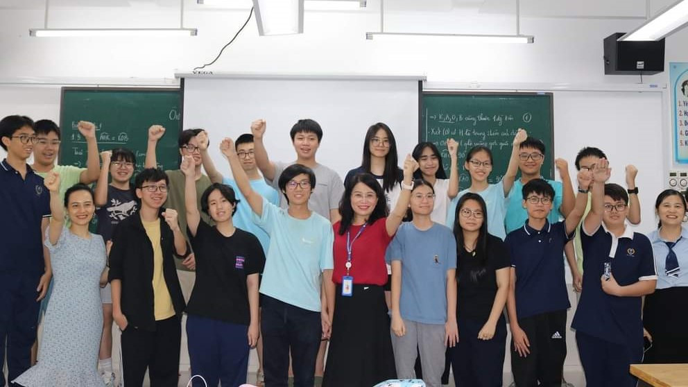 Một trường THCS ở Hà Nội ‘bội thu’ khi có 4 học sinh đỗ thủ khoa thi vào lớp 10 chuyên - Ảnh 2