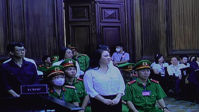 Tiến sĩ luật Đặng Anh Quân kêu oan, 3 đồng phạm của bà Phương Hằng thừa nhận hành vi phạm tội - Ảnh 1