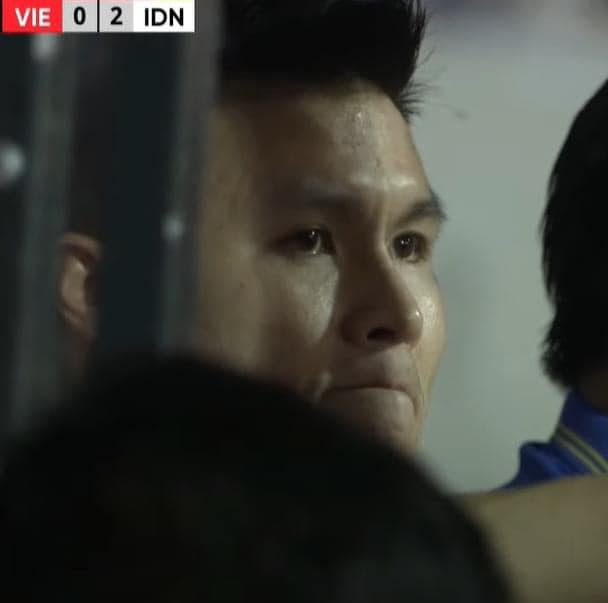 Đội tuyển Việt Nam thua thảm bại trước Indonesia với tỷ số 3-0, Quang Hải nổi giận vì không được vào sân - Ảnh 4