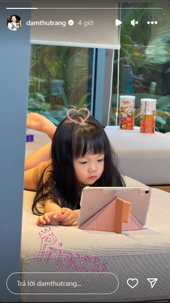 Con gái Cường Đô La - Đàm Thu Trang mới 3 tuổi đã lộ rõ nét 'chuẩn người mẫu' như mẹ - Ảnh 2