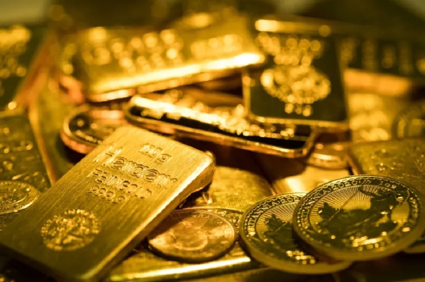 Giá vàng mới vừa 'lao đốc', nhiều người dân bắt đầu mua vàng tích trữ, 1 khách nữ ở Hà Nội 'gom' tới 88 lượng - Ảnh 1