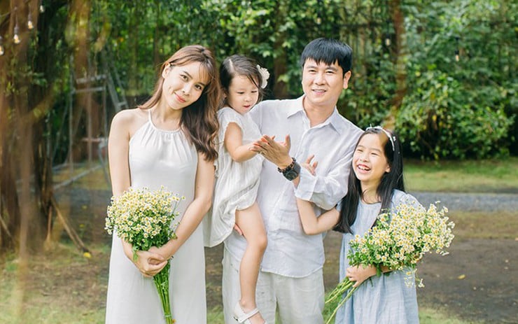 Các cặp sao Việt ly hôn trong tiếc nuối sau hàng thập kỷ gắn bó và có con chung - Ảnh 1
