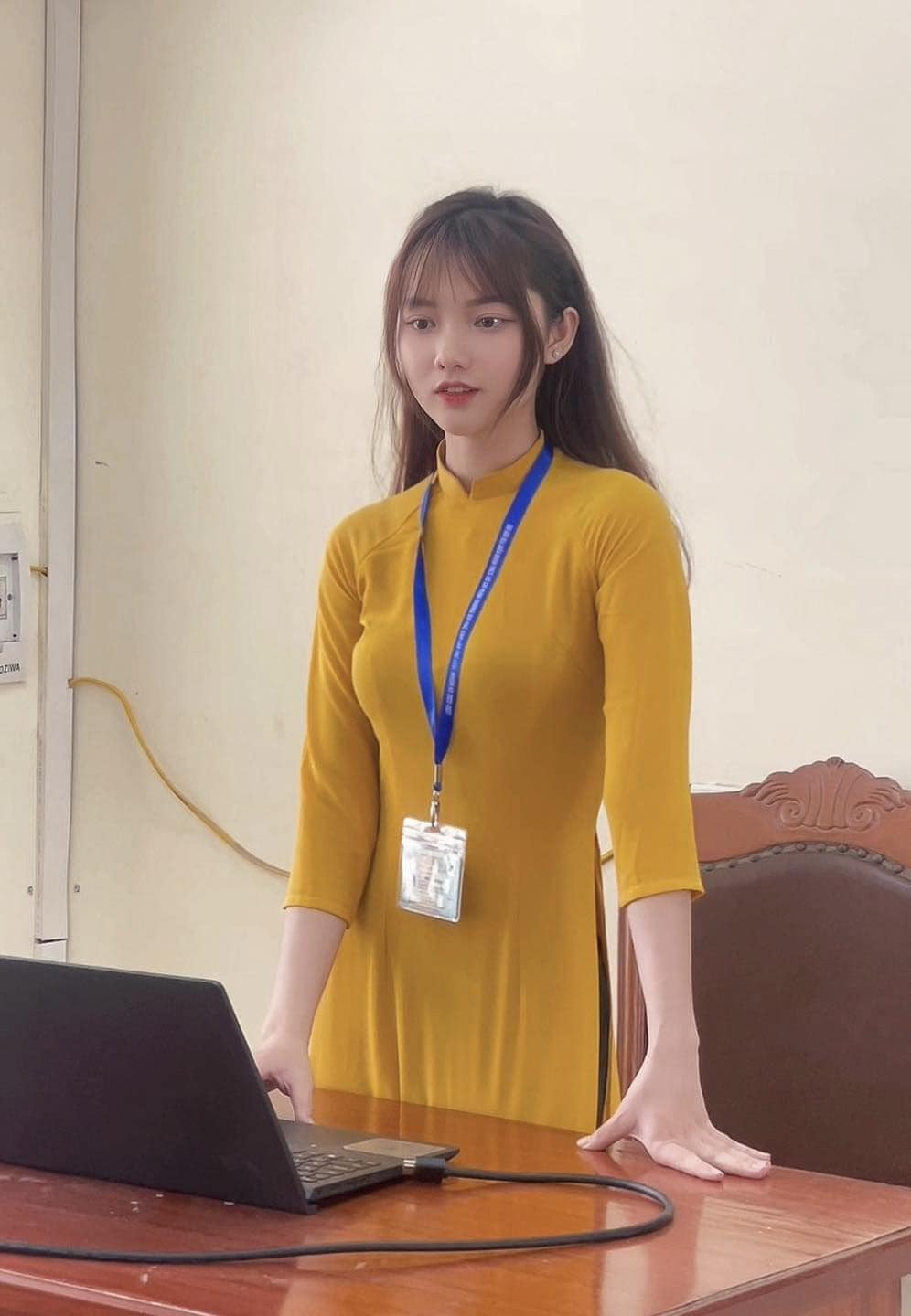 Cô gái 'đốn tim' dân mạng tại Nghệ An: Nhan sắc trong trẻo như nàng thơ, từng 'gây sốt' MXH năm 19 tuổi - Ảnh 1