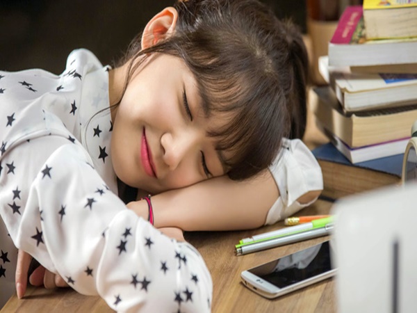 Ngủ trưa rất tốt cho tim cùng nhiều lợi ích khác nhưng còn tùy thuộc vào thời gian bạn ngủ bao lâu - Ảnh 2