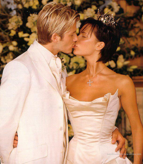 Đám cưới của Brooklyn Beckham và vị hôn thê KHỦNG đến thế nào mà được netizen hết lời trầm trồ, khẳng định xa hoa hơn cả bố mẹ  - Ảnh 5