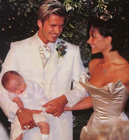 Đám cưới của Brooklyn Beckham và vị hôn thê KHỦNG đến thế nào mà được netizen hết lời trầm trồ, khẳng định xa hoa hơn cả bố mẹ  - Ảnh 6