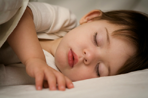 Trẻ ngủ không ngon có thể do thiếu những chất này - Ảnh 1