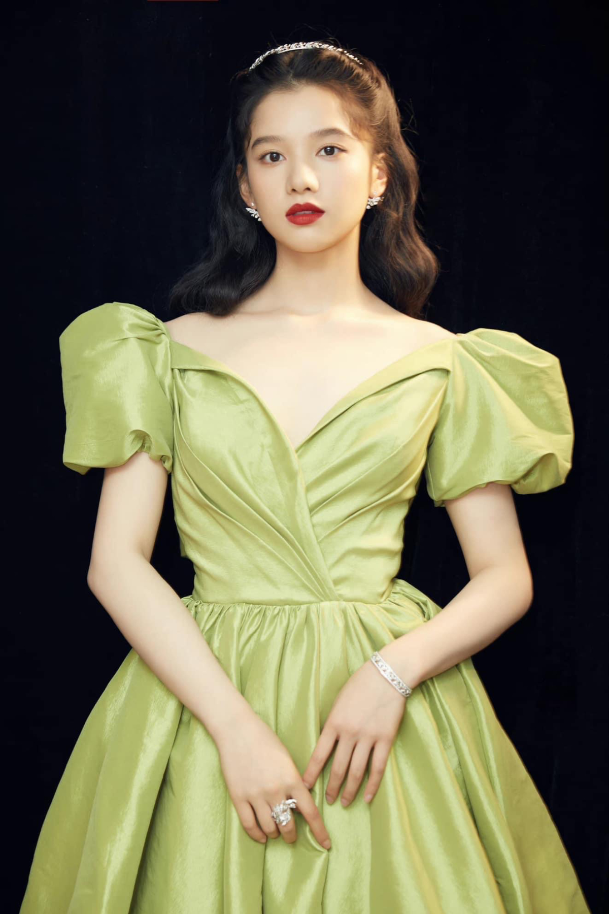 Tiết lộ cách xưng hô đặc biệt của mỹ nhân 'Chiếc bật lửa và váy công chúa' với Châu Tấn, Trần Khôn - Ảnh 1